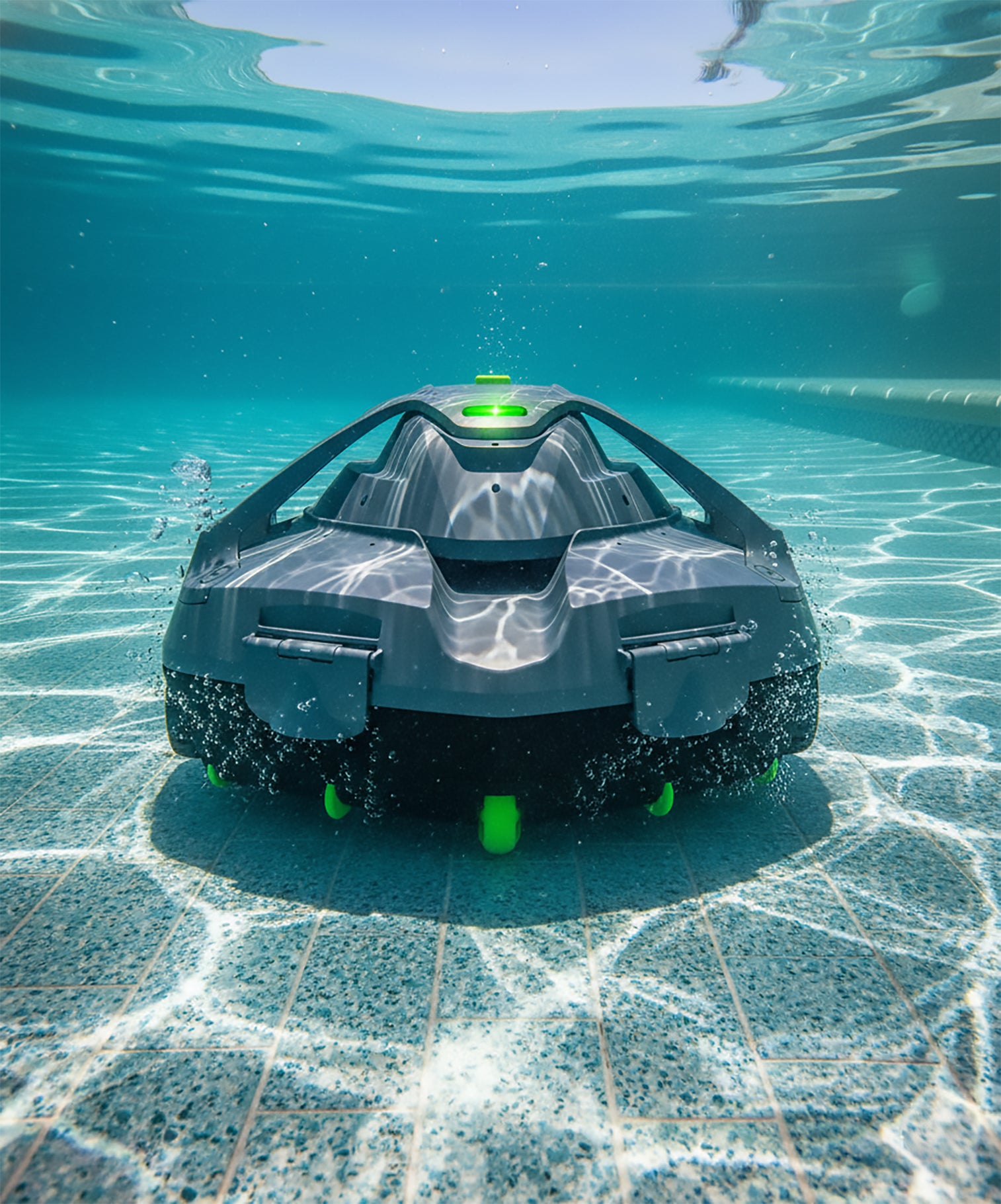 robot sans fil sous l'eau